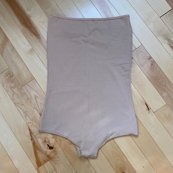 American Apparel strapless shapewear - Picture 4 of 5